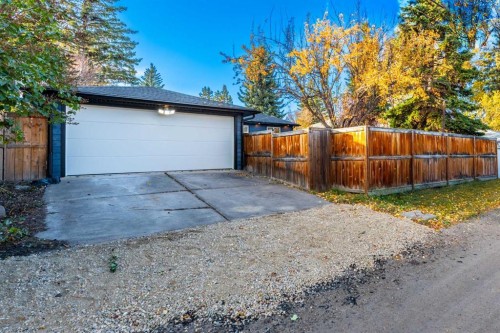 152 Southampton Drive Sw, Calgary, AB - Outdoor