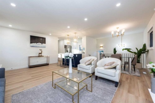 152 Southampton Drive Sw, Calgary, AB - Indoor Photo Showing Living Room