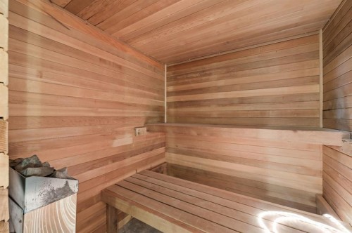 328 Norseman Road Nw, Calgary, AB - Indoor Photo Showing Other Room