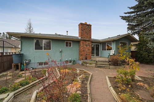 328 Norseman Road Nw, Calgary, AB - Outdoor