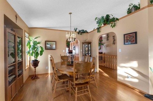 283058 Township Road 245A, Rural Rocky View County, AB - Indoor Photo Showing Dining Room