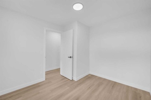 133 Erin Ridge Road Se, Calgary, AB - Indoor Photo Showing Other Room