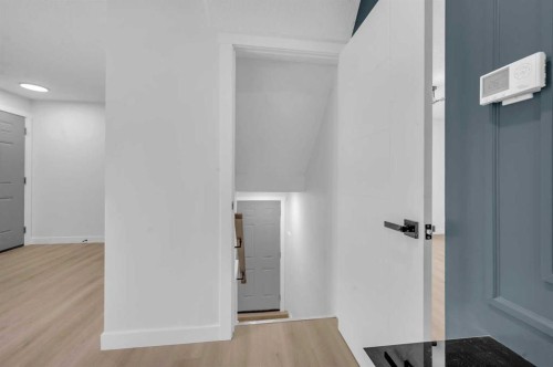 133 Erin Ridge Road Se, Calgary, AB - Indoor Photo Showing Other Room