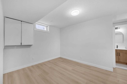 133 Erin Ridge Road Se, Calgary, AB - Indoor Photo Showing Other Room