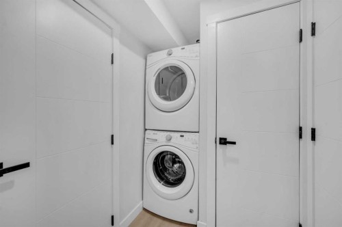 133 Erin Ridge Road Se, Calgary, AB - Indoor Photo Showing Laundry Room