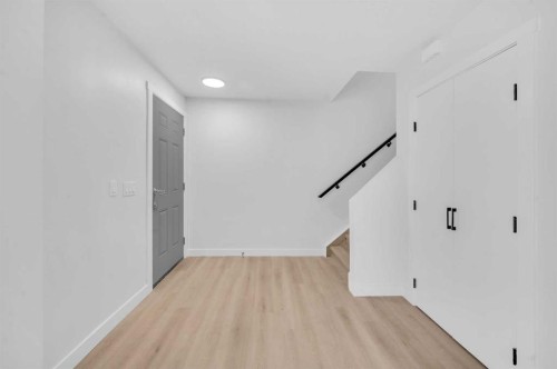 133 Erin Ridge Road Se, Calgary, AB - Indoor Photo Showing Other Room