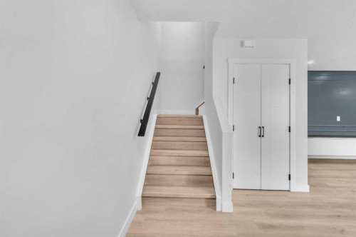 133 Erin Ridge Road Se, Calgary, AB - Indoor Photo Showing Other Room