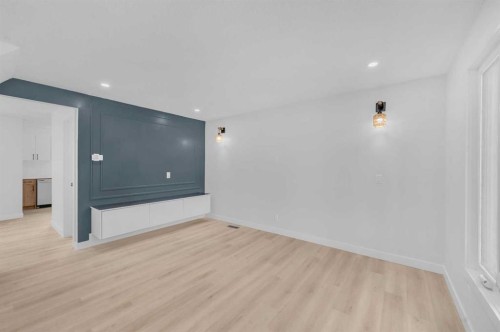 133 Erin Ridge Road Se, Calgary, AB - Indoor Photo Showing Other Room