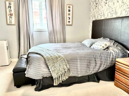 226 Pantego Lane Nw, Calgary, AB 