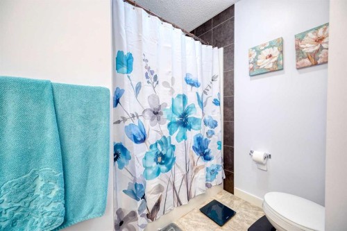 226 Pantego Lane Nw, Calgary, AB 