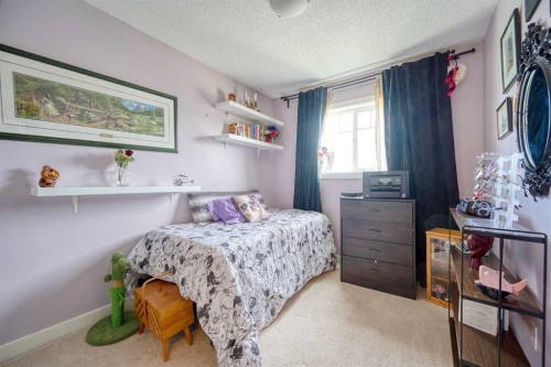 226 Pantego Lane Nw, Calgary, AB 