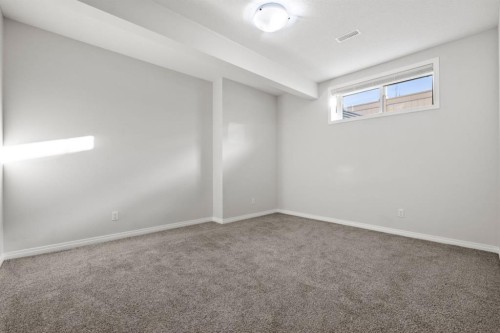3 Hillcrest Close East, Airdrie, AB - Indoor Photo Showing Other Room
