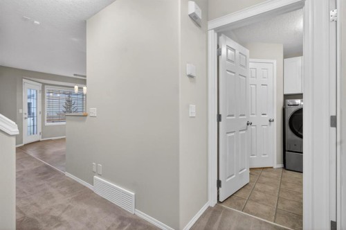 147 Everstone Rise Sw, Calgary, AB - Indoor
