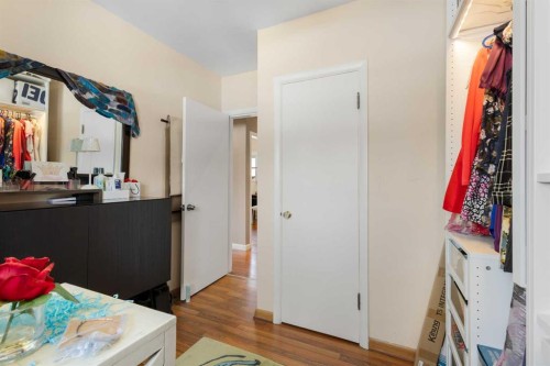 2816 24 Street Nw, Calgary, AB - Indoor