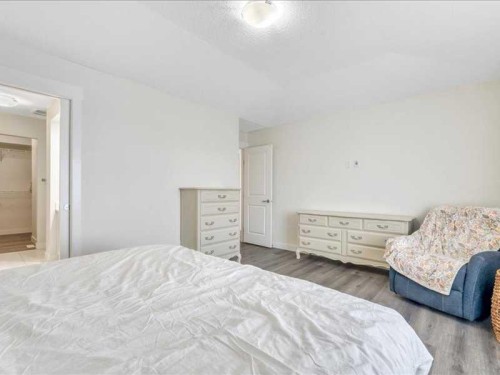 201 Rainbow Falls Glen, Chestermere, AB - Indoor Photo Showing Bedroom