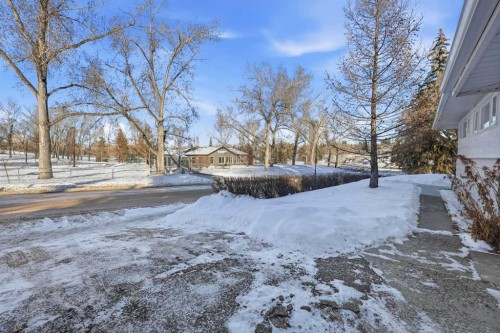 1347 Hamilton Street Nw, Calgary, AB - Outdoor