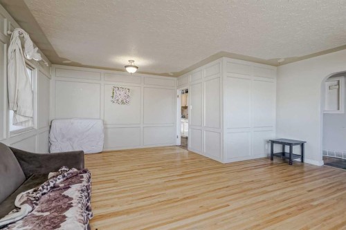 1468 Renfrew Drive Ne, Calgary, AB - Indoor