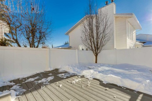 123 Woodsman Lane Sw, Calgary, AB - Outdoor
