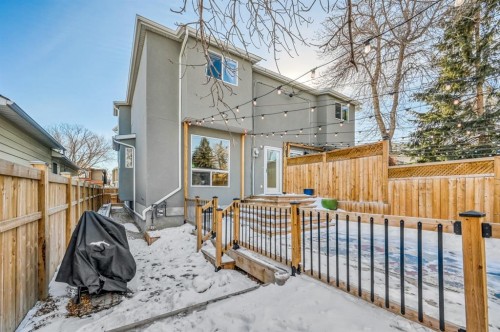 506 19 Avenue Nw, Calgary, AB - Outdoor With Exterior