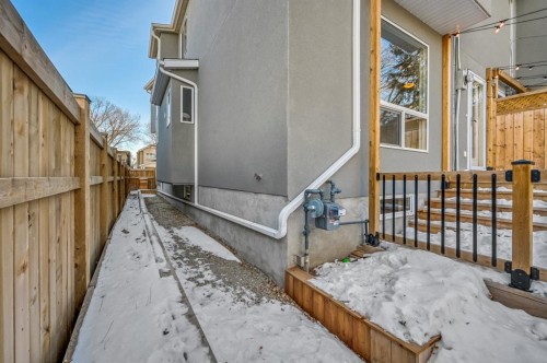 506 19 Avenue Nw, Calgary, AB - Outdoor With Exterior