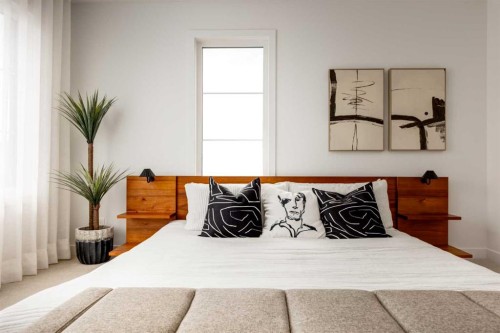 140 Heartwood Lane Se, Calgary, AB - Indoor Photo Showing Bedroom