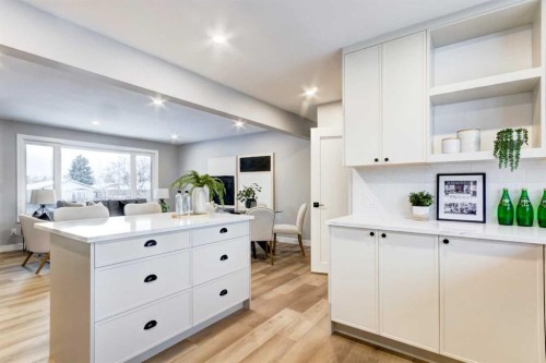 1724 Valleyview Road Ne, Calgary, AB - Indoor