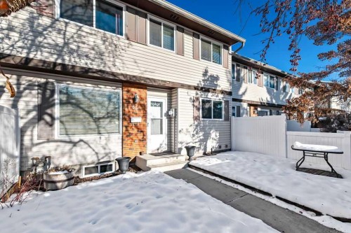 55-740 Bracewood Drive Sw, Calgary, AB - Outdoor