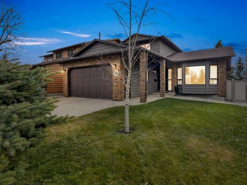 31 Edforth Way Nw, Calgary, AB - Outdoor
