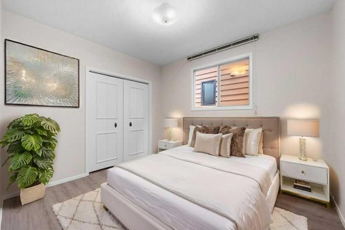 31 Edforth Way Nw, Calgary, AB - Indoor Photo Showing Bedroom