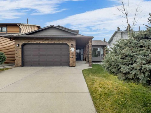 31 Edforth Way Nw, Calgary, AB - Outdoor