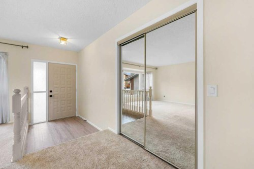 31 Edforth Way Nw, Calgary, AB - Indoor Photo Showing Other Room