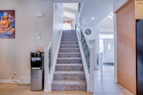 77 Saddleland Drive Ne, Calgary, AB - Indoor Photo Showing Other Room