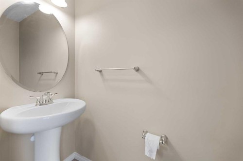 10622 Cityscape Drive Ne, Calgary, AB - Indoor Photo Showing Bathroom