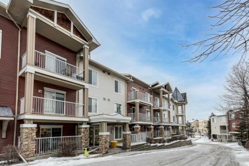 8106-70 Panamount Drive Nw, Calgary, AB - Outdoor With Balcony