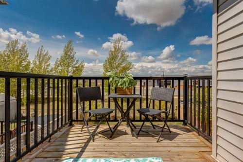 251 Kingsbridge Road Se, Airdrie, AB - Outdoor With Exterior