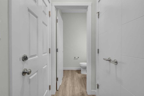 268 Legacy Glen Parade Se, Calgary, AB - Indoor Photo Showing Bathroom