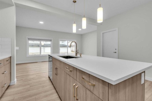 268 Legacy Glen Parade Se, Calgary, AB - Indoor Photo Showing Kitchen