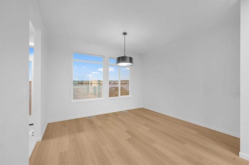 94 Royston Park Nw, Calgary, AB - Indoor Photo Showing Other Room