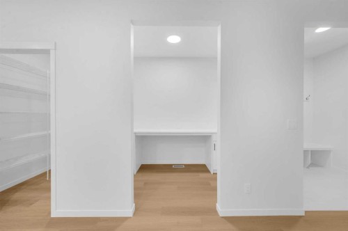 94 Royston Park Nw, Calgary, AB - Indoor