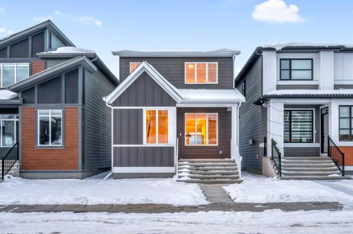 94 Royston Park Nw, Calgary, AB - Outdoor With Facade