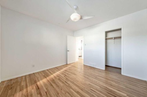 31 Arbour Crescent Se, Calgary, AB - Indoor Photo Showing Other Room