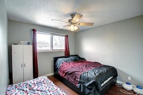144 Whitmire Road Ne, Calgary, AB - Indoor Photo Showing Bedroom