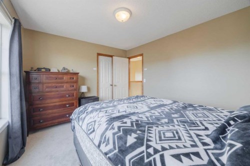276 Cramond Close Se, Calgary, AB - Indoor Photo Showing Bedroom