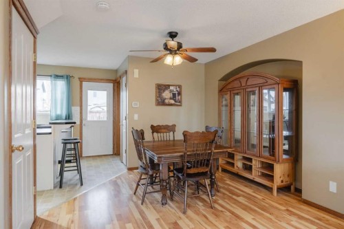276 Cramond Close Se, Calgary, AB - Indoor Photo Showing Dining Room