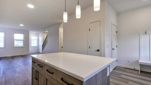 774 Wolf Willow Boulevard Se, Calgary, AB - Indoor Photo Showing Other Room