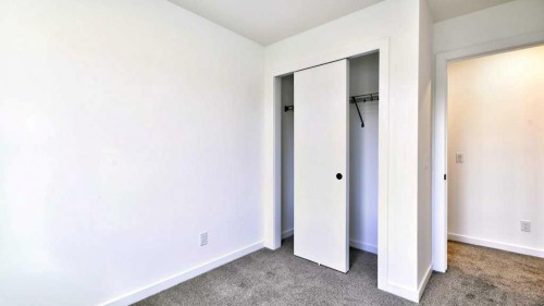 774 Wolf Willow Boulevard Se, Calgary, AB - Indoor