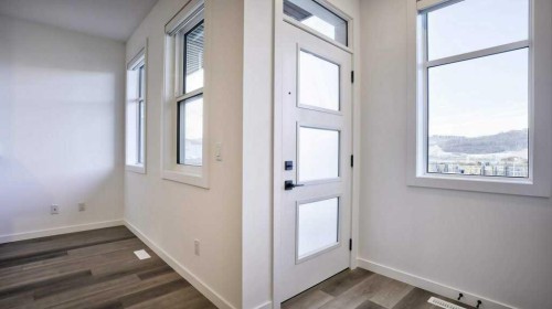 774 Wolf Willow Boulevard Se, Calgary, AB - Indoor Photo Showing Other Room