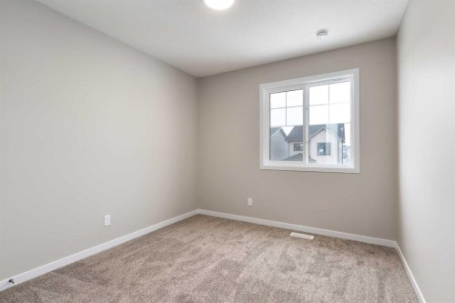 127 Montane Link Se, High River, AB - Indoor Photo Showing Other Room