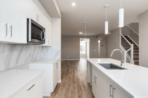 127 Montane Link Se, High River, AB - Indoor Photo Showing Kitchen