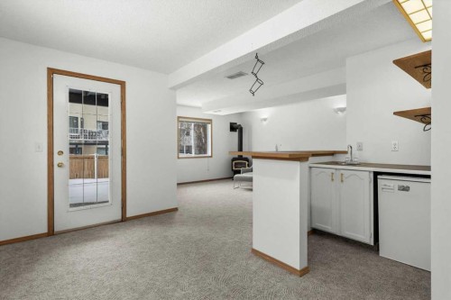 9095 Scurfield Drive Nw, Calgary, AB - Indoor